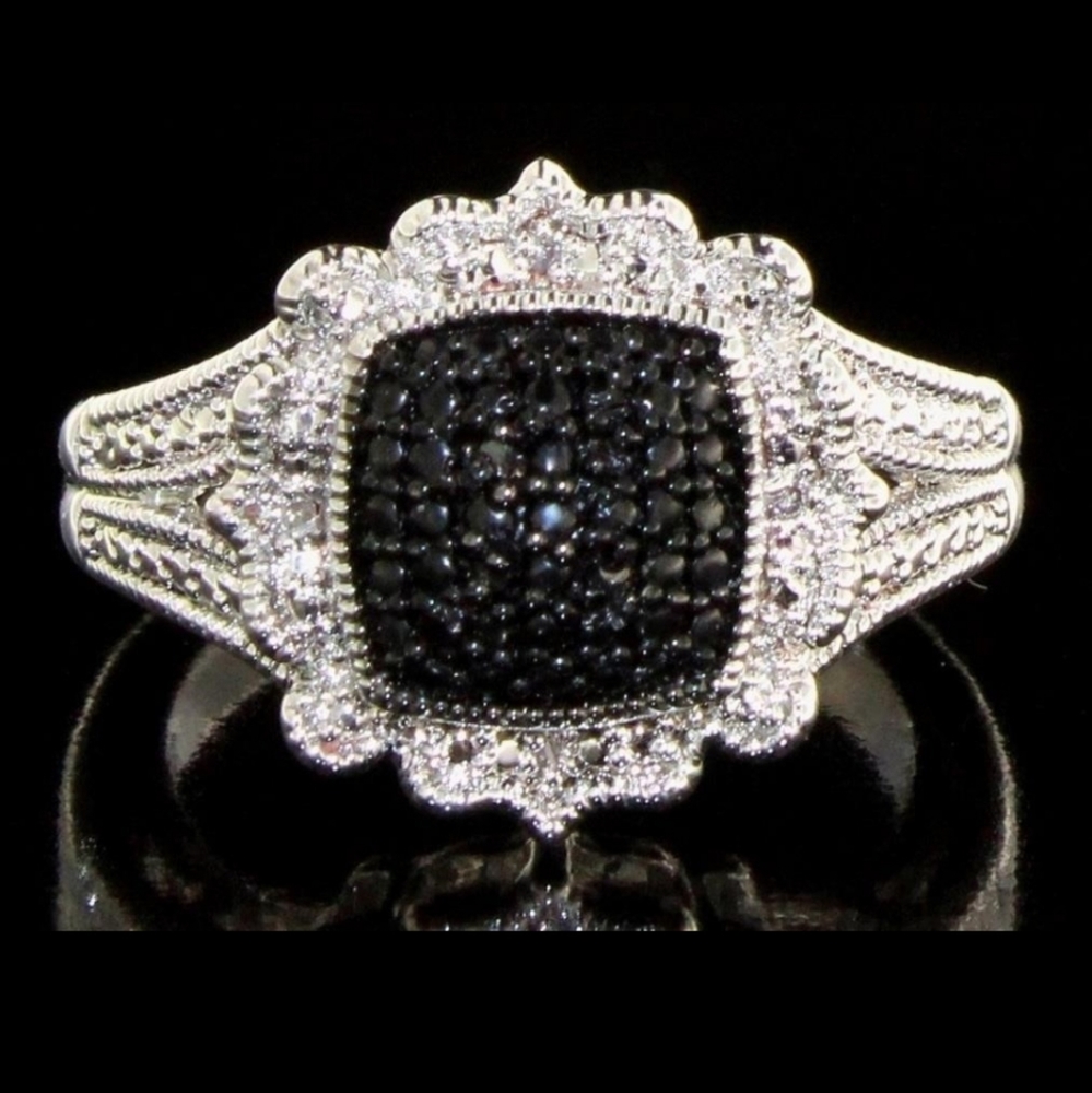 Elegant Black Diamond Cocktail Ring